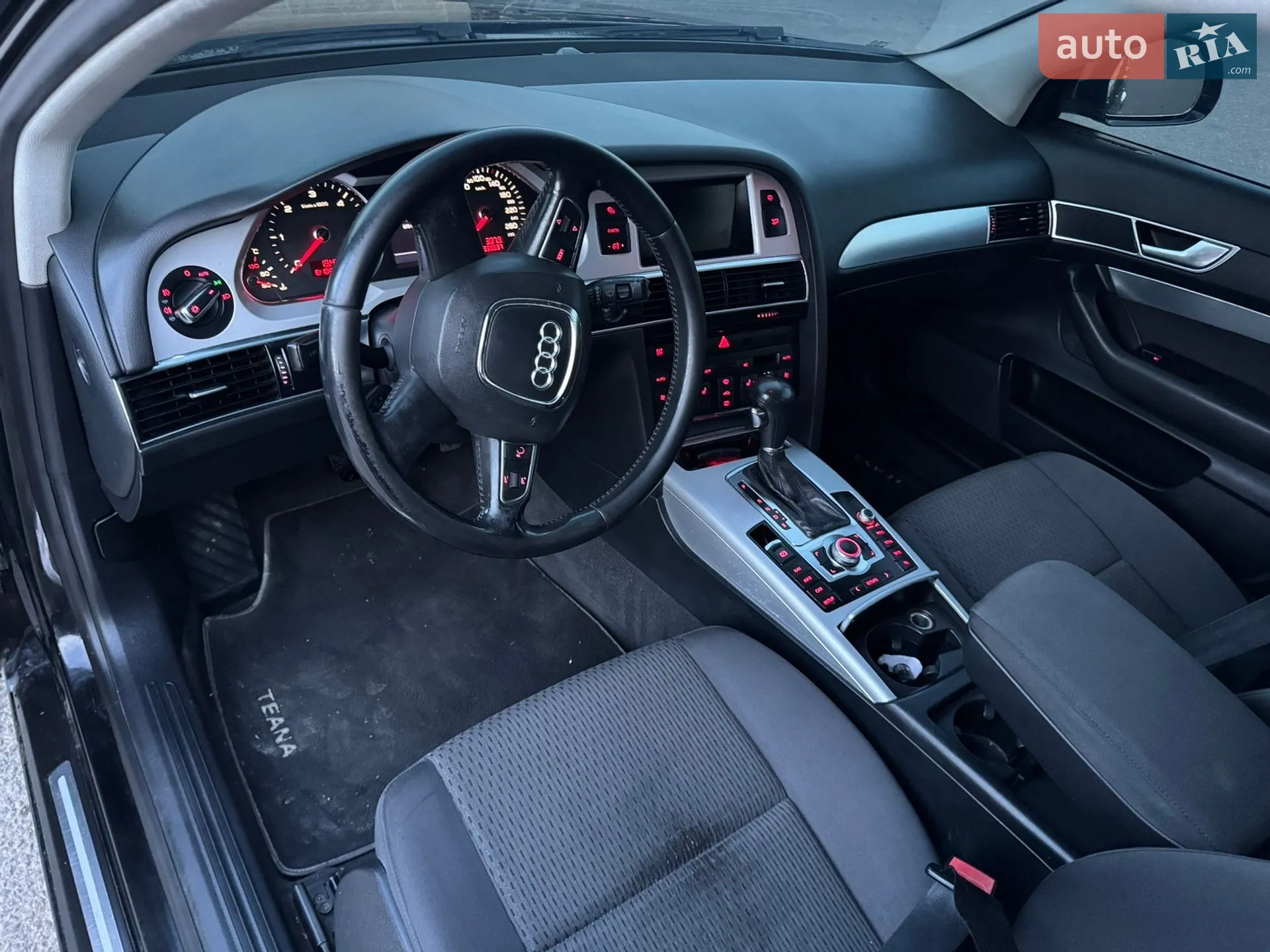 2010 Audi A6 - мініатюра 12