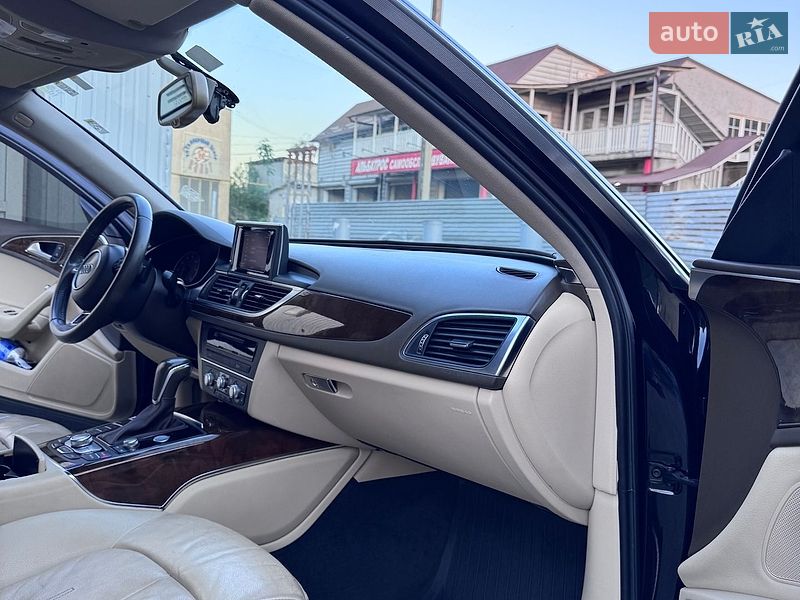 Седан Audi A6 2016 в Черновцах