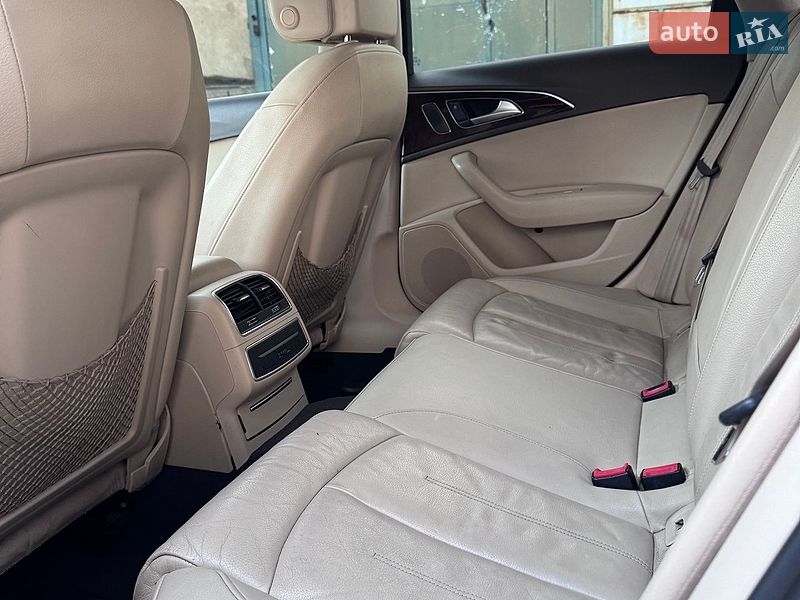 Седан Audi A6 2016 в Черновцах