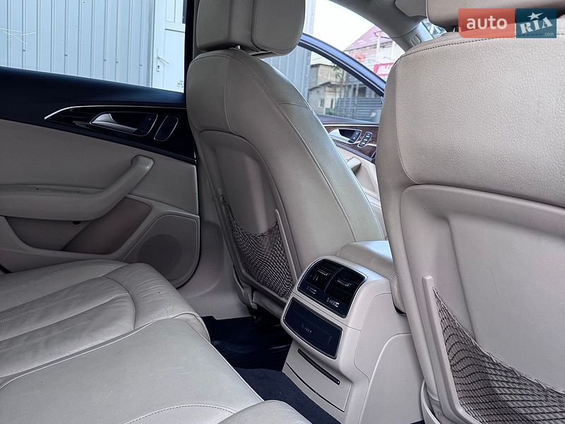Седан Audi A6 2016 в Черновцах