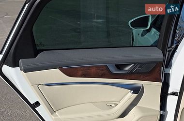 Седан Audi A6 2018 в Киеве