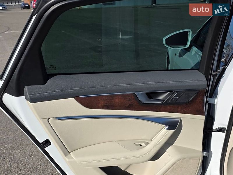 Седан Audi A6 2018 в Киеве