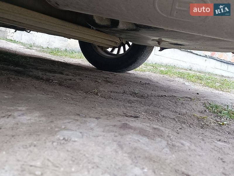 Седан Audi A6 1996 в Бориславі