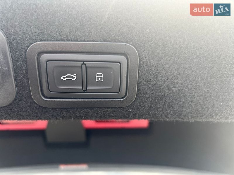 Седан Audi A6 2015 в Днепре