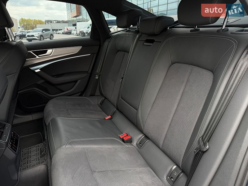 Седан Audi A6 2023 в Хмельницком