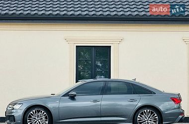 Седан Audi A6 2018 в Мукачево