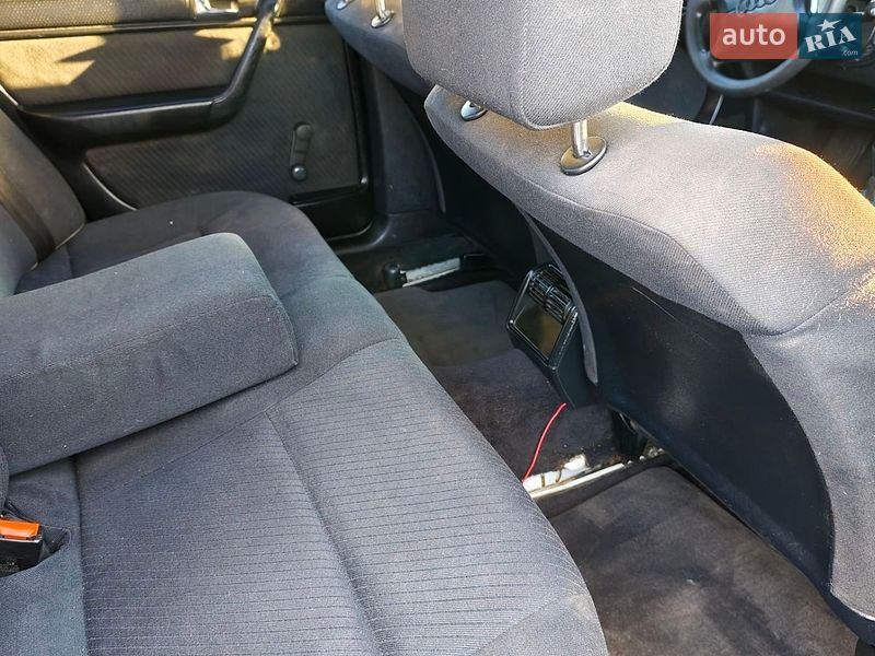 Седан Audi A6 1995 в Львове