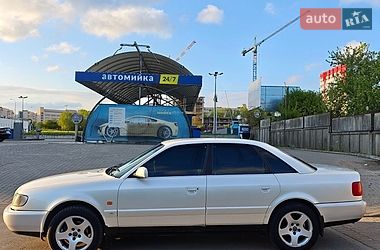 Седан Audi A6 1995 в Львове
