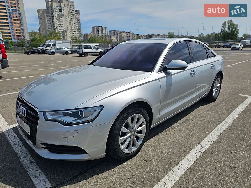 Седан Audi A6 2015 в Киеве