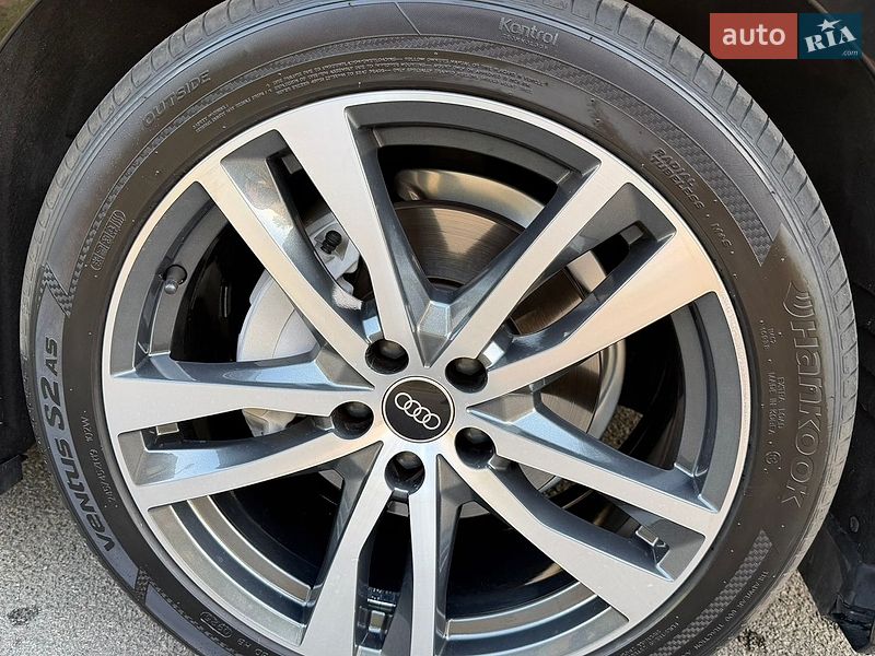 Седан Audi A6 2023 в Києві