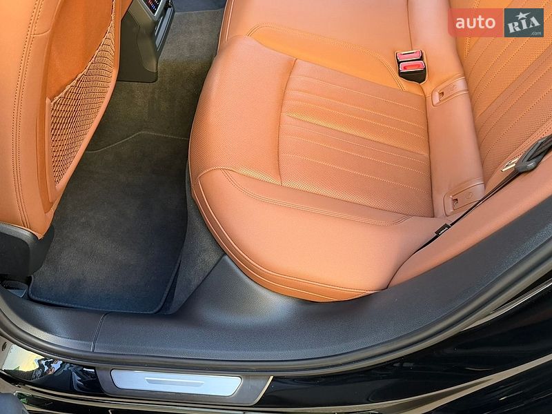Седан Audi A6 2023 в Києві
