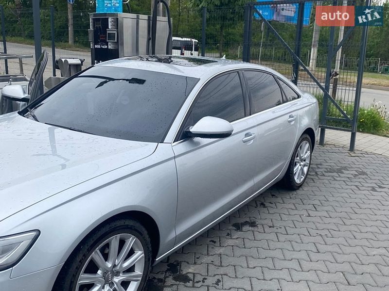 Седан Audi A6 2012 в Черновцах