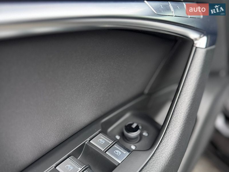 Седан Audi A6 2019 в Львове