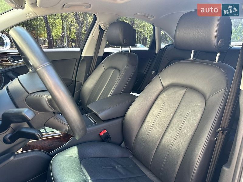 Седан Audi A6 2014 в Киеве