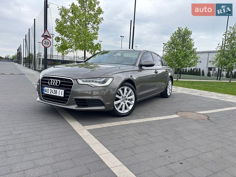 Седан Audi A6 2011 в Мукачево