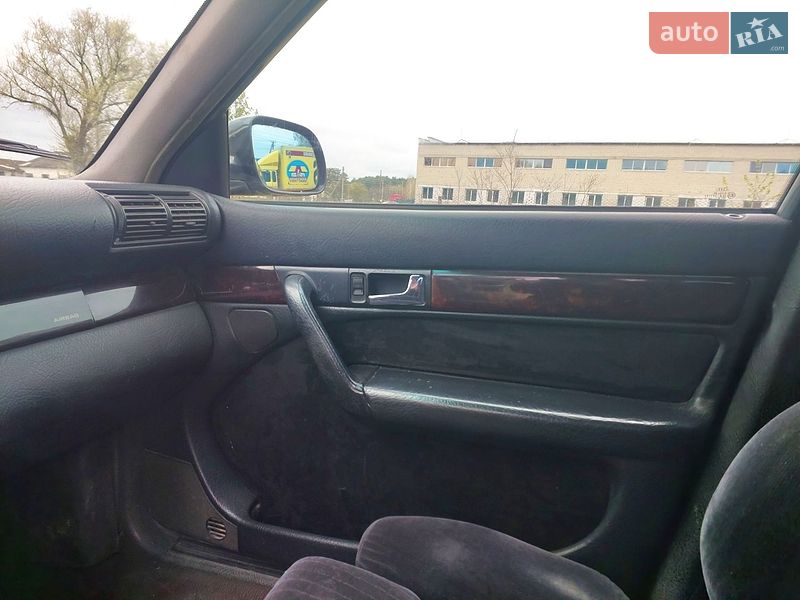 Седан Audi A6 1997 в Кременце