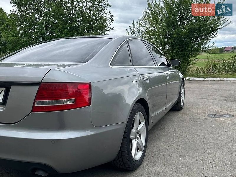 Седан Audi A6 2004 в Заречном