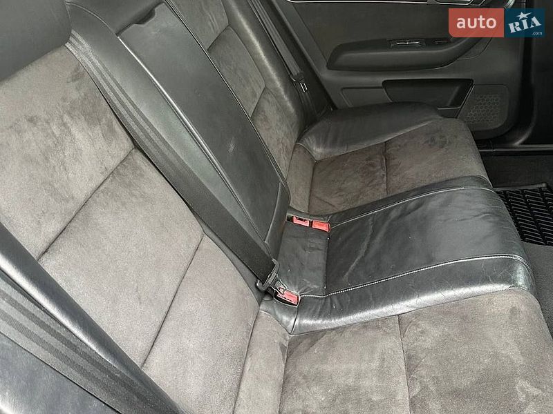 Седан Audi A6 2004 в Заречном