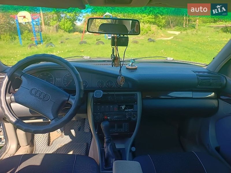 Седан Audi A6 1996 в Збараже