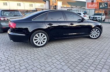 Седан Audi A6 2013 в Староконстантинове