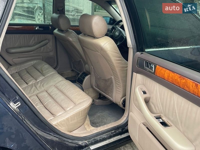 Универсал Audi A6 1998 в Надворной