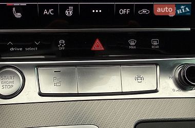 Седан Audi A6 2018 в Львові
