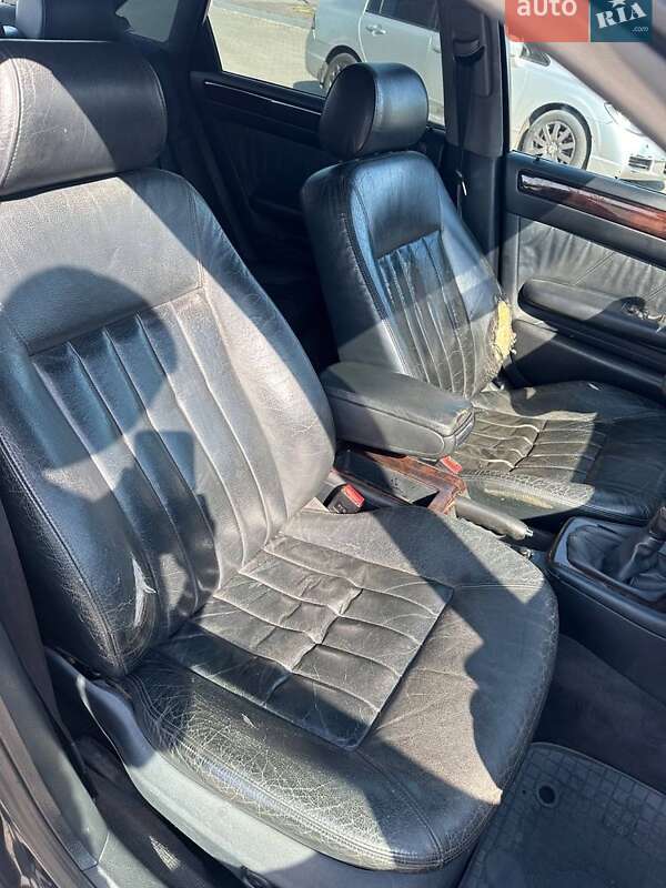 Седан Audi A6 1998 в Любомле