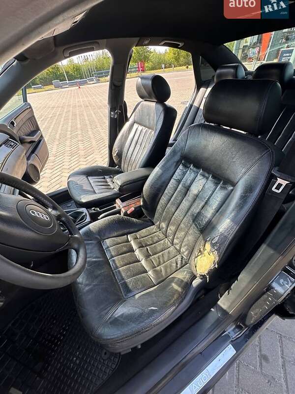 Седан Audi A6 1998 в Любомле