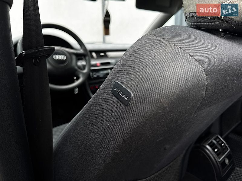 Універсал Audi A6 1998 в Луцьку