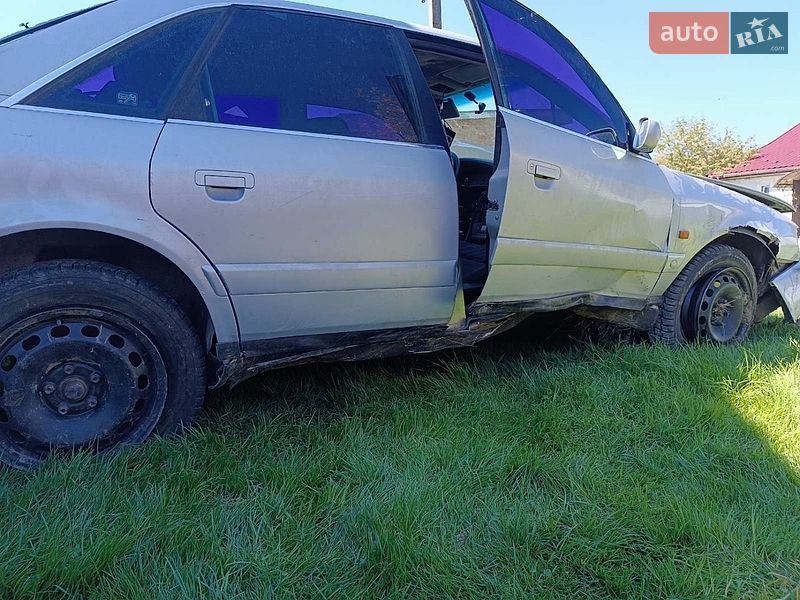 Седан Audi A6 1995 в Львові