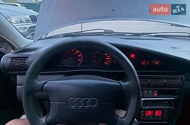 Седан Audi A6 1995 в Киеве