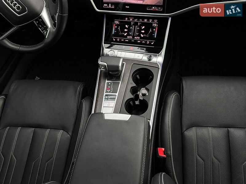 Седан Audi A6 2019 в Ровно