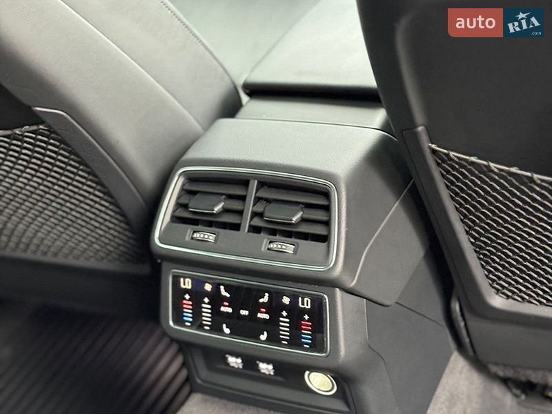 Седан Audi A6 2019 в Ровно