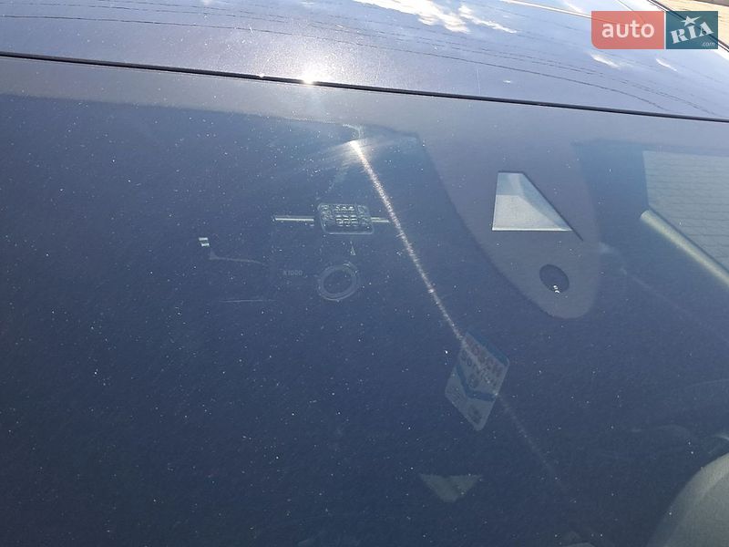 Седан Audi A6 2015 в Вараше