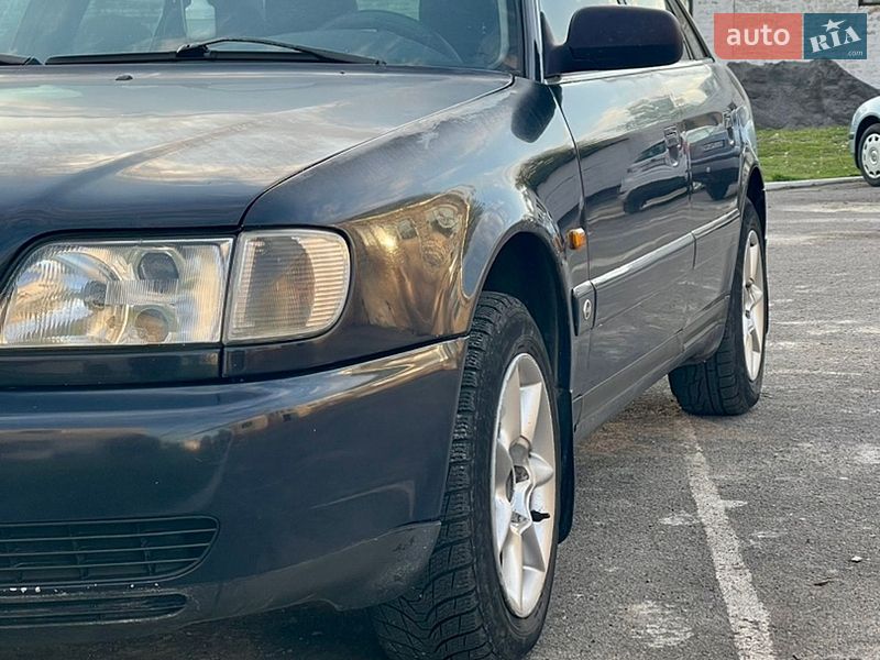 Седан Audi A6 1996 в Смілі