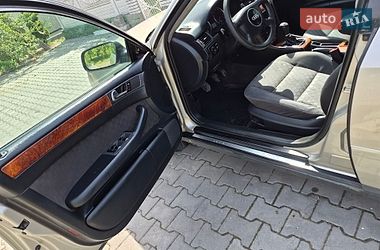 Седан Audi A6 2001 в Чернівцях