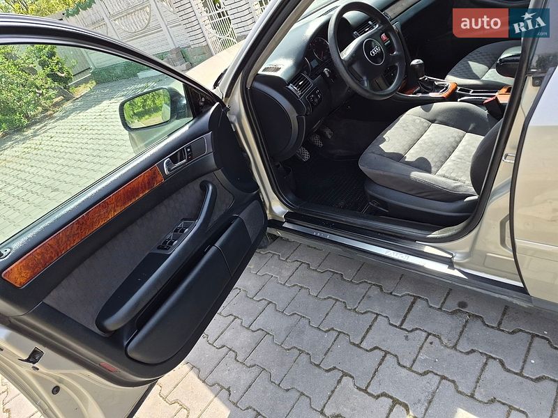 Седан Audi A6 2001 в Чернівцях