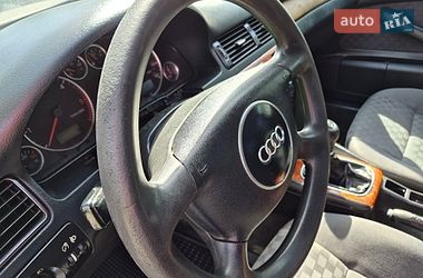 Седан Audi A6 2001 в Чернівцях