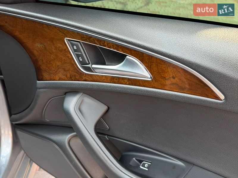 Седан Audi A6 2015 в Лановцах