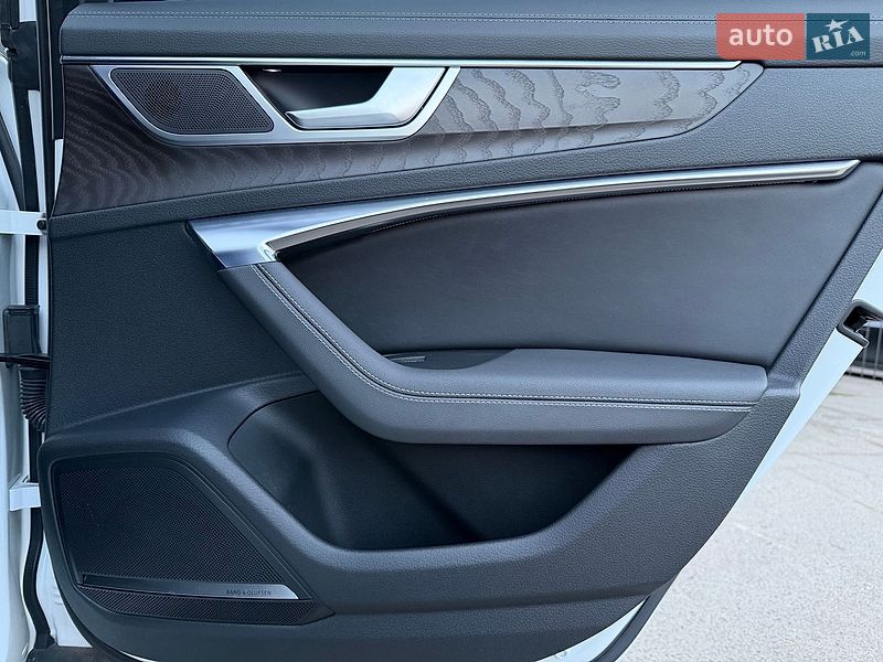 Седан Audi A6 2020 в Киеве