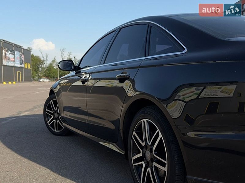 Седан Audi A6 2015 в Киеве
