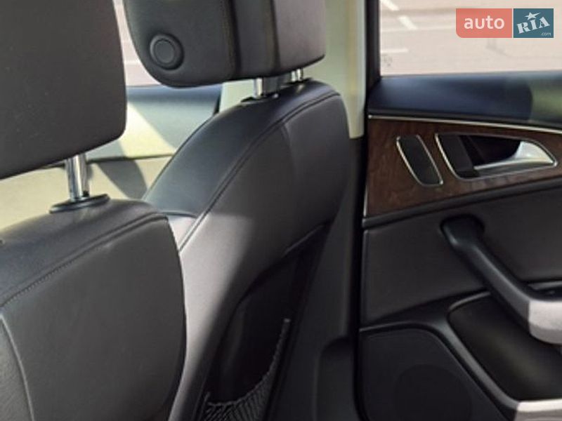 Седан Audi A6 2015 в Киеве