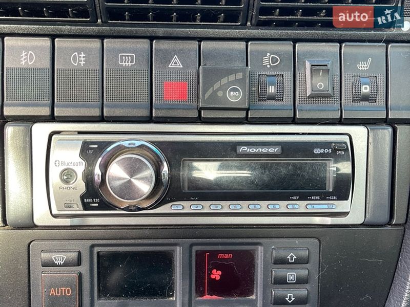 Седан Audi A6 1997 в Власовке