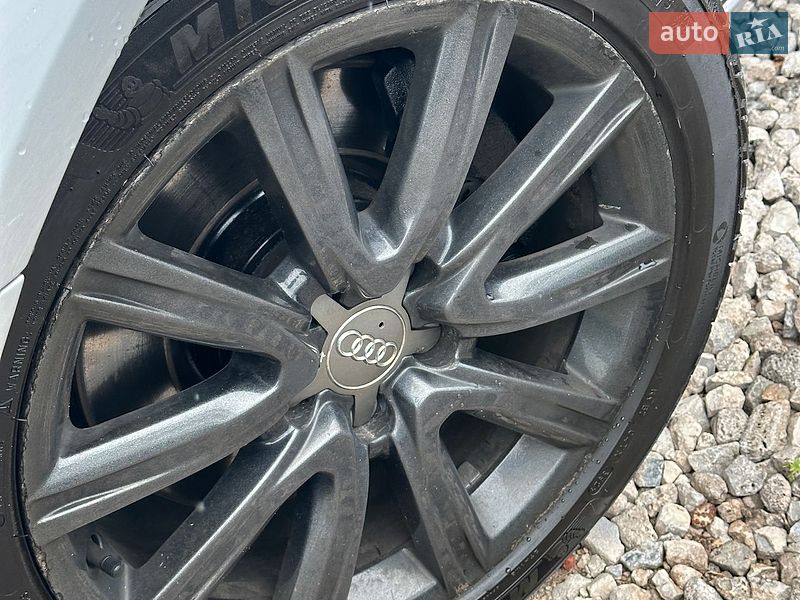 Седан Audi A6 2014 в Кривом Роге