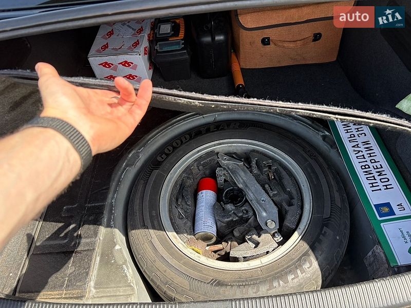 Седан Audi A6 2002 в Запорожье