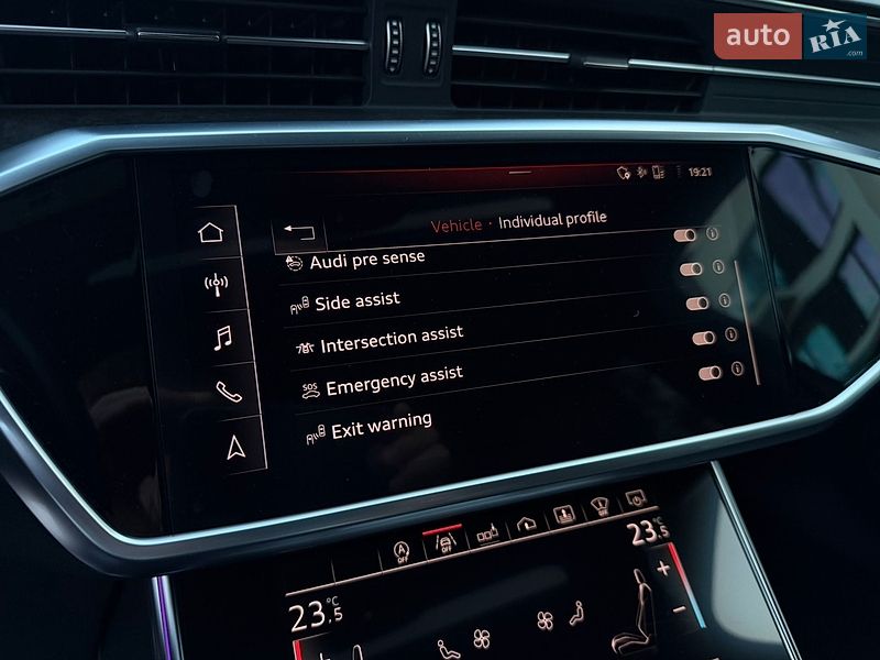 Седан Audi A6 2019 в Ужгороде