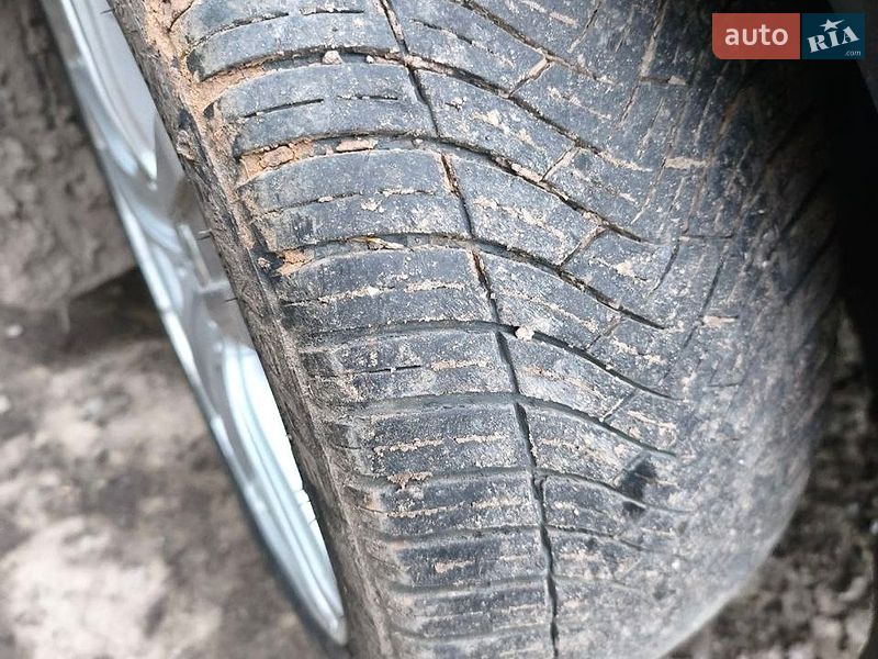 Універсал Audi A6 2001 в Богодухіву