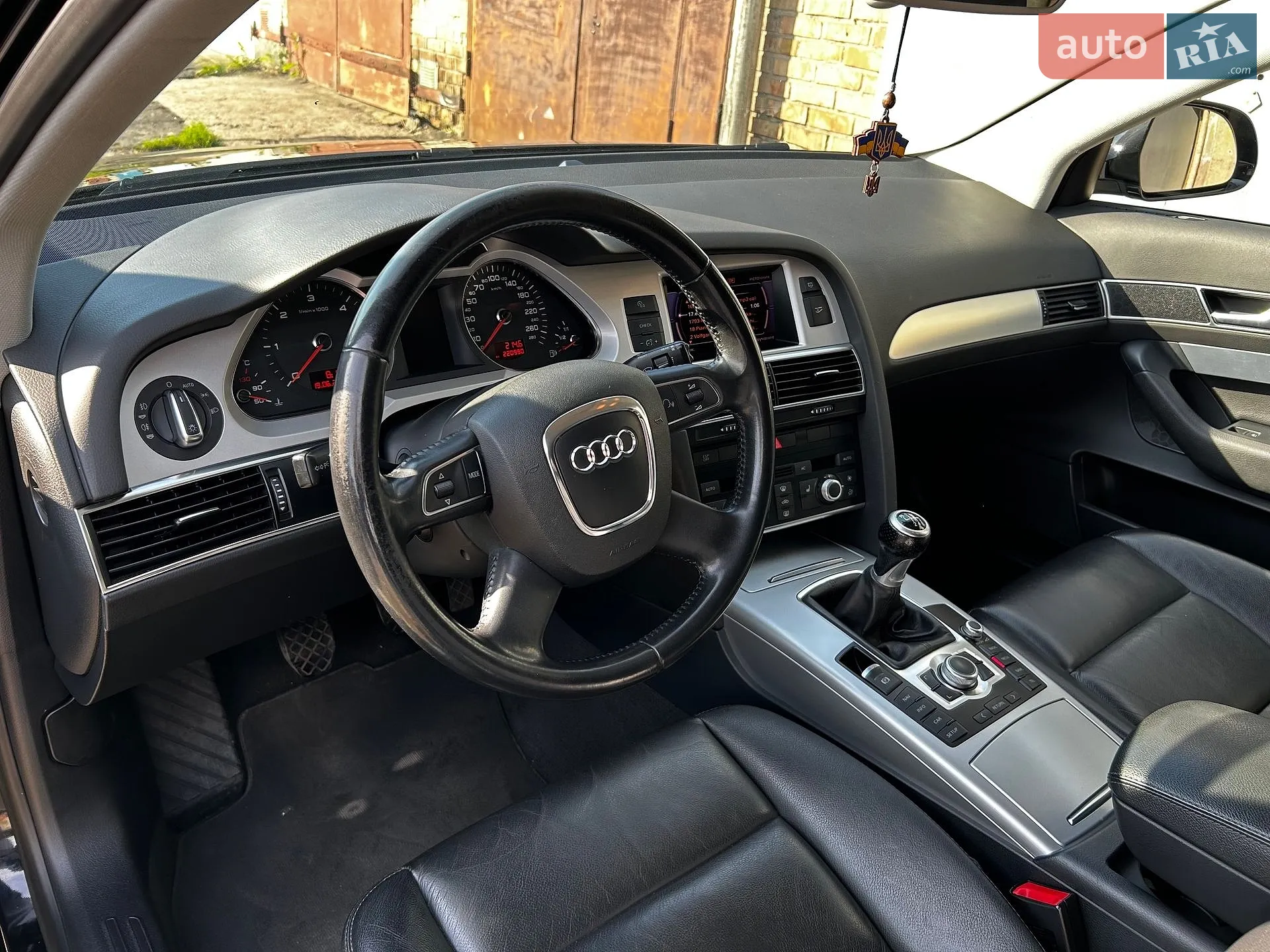 2010 Audi A6 - мініатюра 18