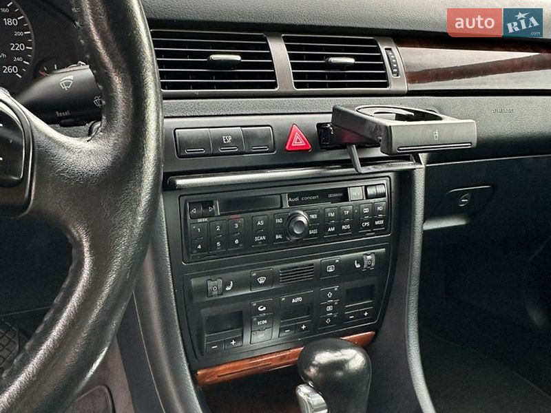 Седан Audi A6 2002 в Умани
