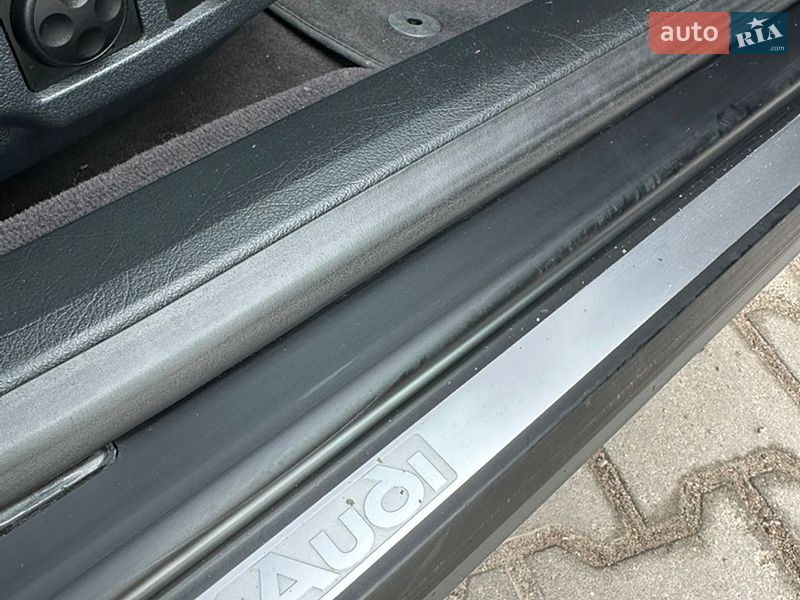 Седан Audi A6 2002 в Умани